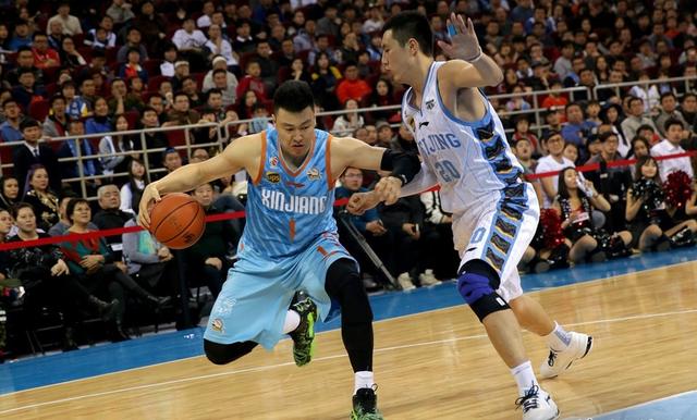 清晨德甲焦点战；上海久事迎来里程碑；话题不断；细节决定成败的简单介绍