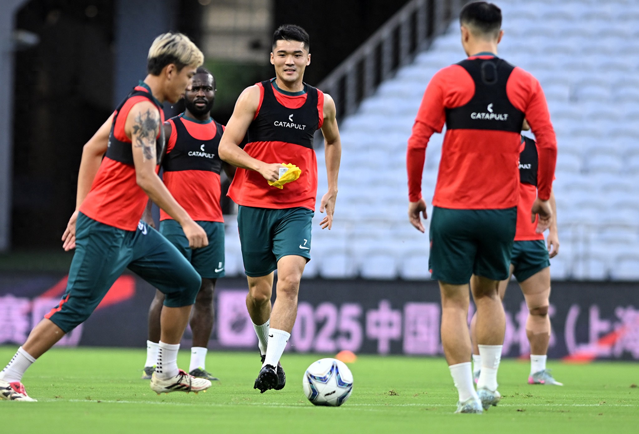 爱游戏ayx最新网址 -关于国际比赛日体能课后;山东泰山状态回暖备战中超;更衣室稳定;纪律约束更严格的信息