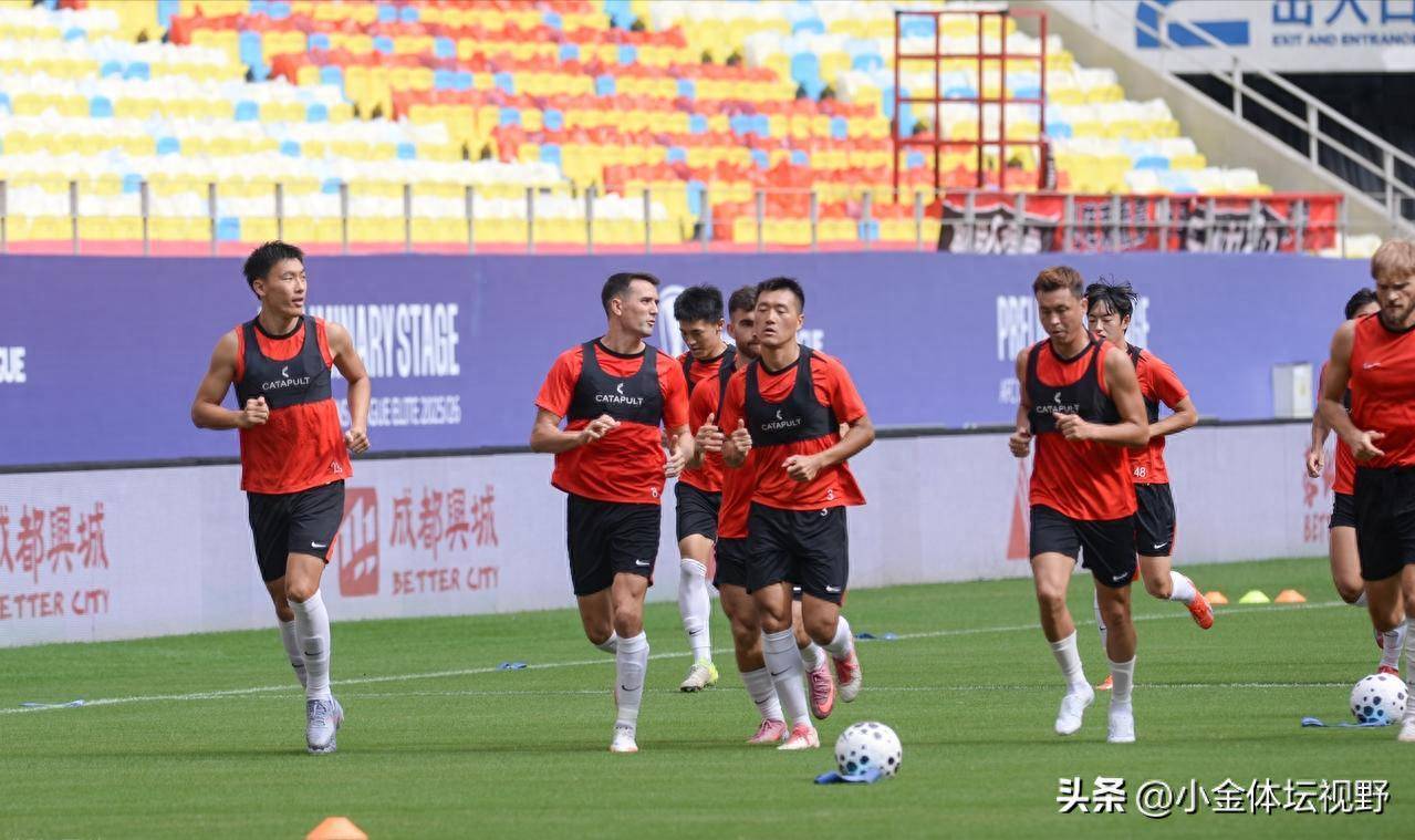 爱游戏ayx登录官网 -包含成都蓉城集结日官宣签约，志在欧超杯名次提升，引发热议，轮换策略成焦点的词条